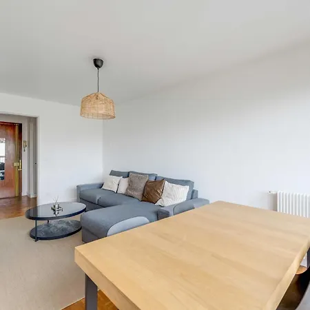 Charming 1br 2p - 11th Apartment *