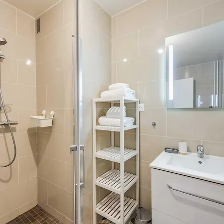 Apartment Charming 1br 2p - 11th